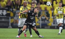 Fenerbahçe Şampiyonlar Ligi'nde Play-Off için Sahada! Sturm Graz - Fenerbahçe Maçının İlk Yarısında Gol Sesi Çıkmadı!