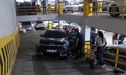 Balıkesir’de Otopark Çıkışında Kaza! Rampadaki Manevra Az Daha Can Alıyordu!