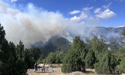 Manavgat'ta Alevlerle Zorlu Mücadele: 3 Uçak, 15 Helikopter Ve Yüzlerce Personel Bölgede!