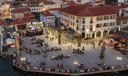 Yıllardır Otoparktı, Ayvalık'ın Yeni Yaşam Merkezi Oldu! Tarihi Gümrük Meydanı Açıldı!