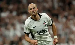 Dolmabahçe'de Sezonun İlk Golü Vaclav Cerny’den: Beşiktaş Eyüpspor Karşısında Öne Geçti!
