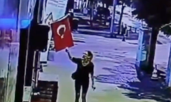 Muğla'da Türk Bayrağına Çirkin Saldırı: Türk Bayrağını Yakıp Kaçan Şahıs Aranıyor!