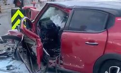 Kuzey Marmara Otoyolu'nda Feci Kaza! Kontrolden Çıkan Araç Gişe Bariyerine Çarptı, 2 Yaralı Var!