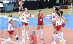 Filenin Sultanları Fransa'yı 3-1 Mağlup Etti: CEV Avrupa Şampiyonası Öncesi Gövde Gösterisi!