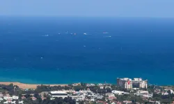 SON DAKİKA! Girne’de Yolcu Gemisi Alabora Oldu! Sahil Güvenlik Yüzlerce Kişi İçin Seferber