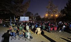 Bandırma’da Açık Havada Sinema Keyfi Devam Ediyor