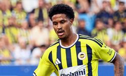 Fenerbahçe'de Jayden Oosterwolde Sakatlandı! Oyuna Devam Edemedi! Yerine Archie Brown Girdi!