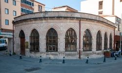 Balıkesir'in Tarihi Mirası Yeniden Kapılarını Açıyor! Karesi Bey Türbesi Ziyarete Açılıyor!