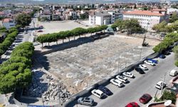 Burhaniye’de Pazar Yeri Baştan Aşağı Yenileniyor! İşte Projenin Detayları!