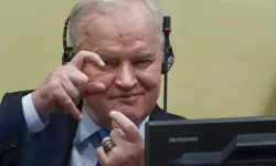 Srebrenitsa Soykırımından Hüküm Giymişti! Ratko Mladiç Öldü! Ratko Mladiç Kimdir, Neden “Bosna Kasabı” Deniliyor?