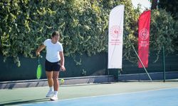 Balıkesir'de Tenis Heyecanı: Anadolu Yıldızlar Ligi 2. Etap 1. Grup Müsabakaları Başladı!