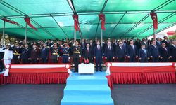 Balıkesir’de Zafer Bayramı Coşkusu Tavan Yapatı: Kuvayımilliye Meydanı Kırmızı Beyaza Büründü!
