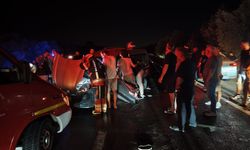 Balıkesir Havran Yolu'nda Gece Yarısı Feci Kaza: İki Araç Çarpıştı, Çok Sayıda Yaralı Var!