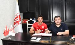Balıkesirspor’dan Hücuma Genç Takviye: Tibet Durakçay 2 Yıllığına Kırmızı-Beyazlı!