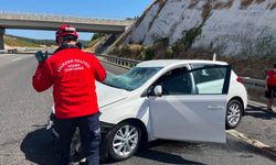 Balıkesir’de Otobanda Kaza! Otomobil Tırla Çarpıştı: 2 Yaralı