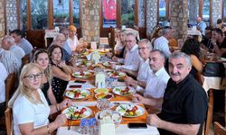 YENİ Parti Grubu Edremit’te Toplandı: Gündem Komisyon Seçimleri
