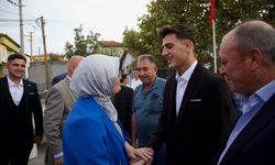 Belgin Uygur Çağış’ta Gençlerle Buluştu! Asker Ocağına Dualarla Uğurlandılar
