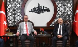 Hasan Basri Yalçın Balıkesir'de! AK Parti Heyetinden Vali Ustaoğlu'na Ziyaret