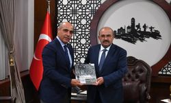 CHP Balıkesir İl Başkanı Fikret Şahin’den Vali Ustaoğlu’na Ziyaret
