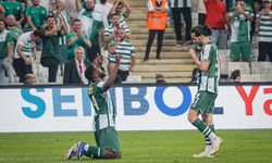 Bursaspor Evinde Şov Yaptı! İstanbulspor Karşısında 4 Golle Farklı Galibiyet: İşte Maçın Detayları ve Golleri:
