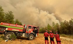 Antalya’da Korkutan Orman Yangını! Aksu Ve Kepez’de 254 Ev Tahliye Edildi: Havadan Ve Karadan Seferberlik Sürüyor!