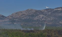 Antalya’da Korkutan Orman Yangını: Alevler 5 Mahalleyi Tehdit Etti, Yüzlerce Kişi Tahliye Edildi!