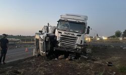 Şanlıurfa Siverek’te Tır ile Kamyonet Çarpıştı: 3 Yaralı!