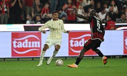 Gaziantep FK - Fenerbahçe Maçında Gol Sesi Çıkmadı! İlk Yarı 0-0 Sona Erdi