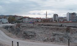 Balıkesir Devlet Hastanesi inşaatı yerinde sayıyor