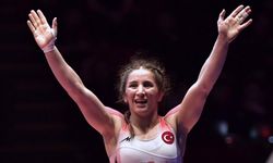 39 SANİYEDE TARİH YAZDI! ZEYNEP YETGİL KAMAL’DAN TÜRKİYE’YE 1000. MADALYA