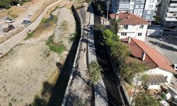 Edremit’te Cennetayağı’nda Yol Çalışması Hızlandı: Eminkuyu Caddesi Baştan Sona Yenileniyor!