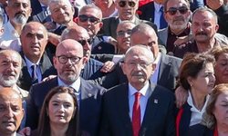 CHP’nin 103. Yılında Balıkesir Detayı! Serkan Sarı, Kılıçdaroğlu’nun Yanında Yer Aldı