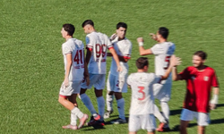 Ayvalıkgücü’nden Kepezspor’a 4 Gollü Tarife! 2’de 2 Yaptı, Liderlik Koltuğuna Oturdu