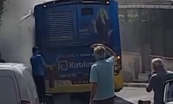 Sarıyer'de İETT Otobüsünde Korku Dolu Anlar! Şoförün Soğukkanlı Müdahalesi Yangını Felakete Dönüşmekten Önledi!