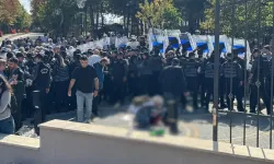 Başkentte Yürek Yakan Olay: AYM Önündeki Eylemde Silahla Yaralanan Emekli Polis Şekeroğlu Hayatını Kaybetti!