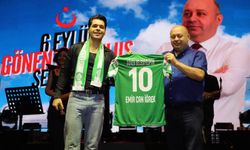 Emir Can İğrek Gönen’i Coşturdu! Festival ve Kurtuluş Coşkusuna Muhteşem Final