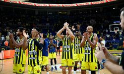 EuroLeague’de Fenerbahçe Tarfin Sezonu Zaferle Açtı: Virtus Bologna Karşısında 78-68'lik Skorla 4 İsim Yıldızlaştı!