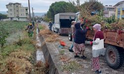 Bigadiç'te Su Baskınlarına Karşı Önlem! Belediye Ekipleri Sahaya İndi: Kanalizasyon Hatlarında Temizlik Mesaisi!