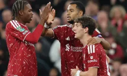 İngiltere Lig Kupası’nda Nefes Kesen Gece! Liverpool Tottenham Engelini 3 Golle Geçti: İşte Maçın Tüm Detayları: