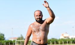 Elmalı’da Altın Kemer Orhan Okulu’nun! Osman Kan’ı Yenerek 7. Kez Başpehlivan Oldu