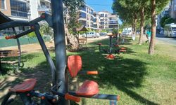 Edremit'te İki Mahalleye Birden Yatırım: Spor Aletleri ve Yeni Park Geliyor!
