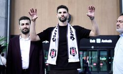 Beşiktaş’ın Yeni Transferi Ümit Akdağ İstanbul’a Geldi! Sağlık Kontrolleri Tamamlandı