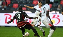 Burak Yılmaz Dönemi Galibiyetle Başladı! Arca Çorum FK Deplasmanda Gaziantep FK'yi 3 Golle Geçti!