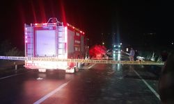 Sakarya'da 3 Araç Birbirine Girdi! AK Parti İlçe Başkanı Adnan İzmir Kazada Can Verdi: Olay Yerinden İlk Detaylar!