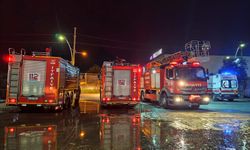Sakarya'da Alüminyum Fabrikasında Faciadan Dönüldü! Döküm Bölümünde Patlama Sonrası Yangın Çıktı!