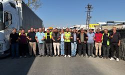 Edirne’de Kapıkule’de Oturma Eylemi Yapan Tır Şoförleri Vali Yardımcısıyla Görüştü, Taleplerin Ardından Eylem Sona Erdi