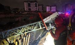 Antalya'da Hortum Felaketi! Şantiyedeki Konteynerler Parçalandı: 4 İşçi Hayatını Kaybetti
