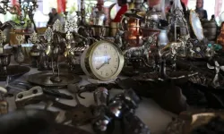 Koleksiyonerler Bandırma’da Buluşuyor! Tarihi Eserler ve Nadir Kitaplar Sahneye Çıkıyor: İşte Tüm Detaylar!