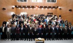 Balıkesir Üniversitesi’nde Türkiye Yüzyılı Zirvesi Düzenlendi: Milletvekilleri Öğrencilerle Bir Araya Geldi!