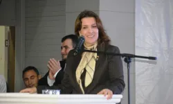 Son Dakika! AK Parti Ayvalık İlçe Başkanı Betül Akın Görevinden İstifa Etti!